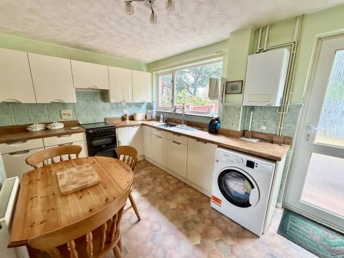 Mid Terraced House Main Photo