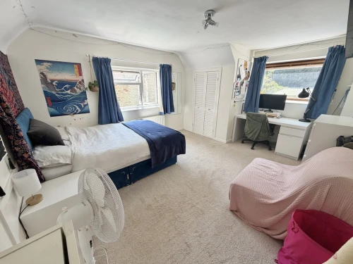 Detached House Main Photo