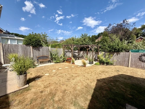 Detached House Main Photo