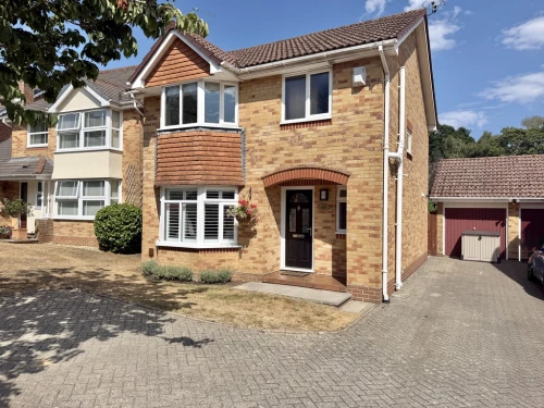 Detached House Main Photo