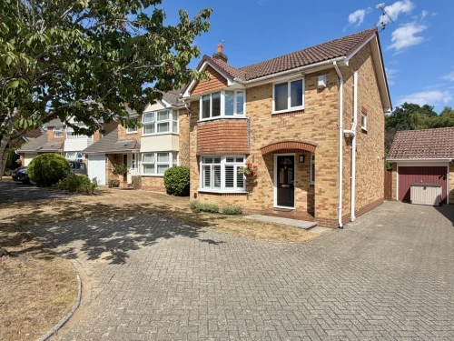 Detached House Main Photo