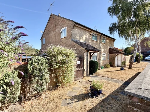 End Terraced House Main Photo