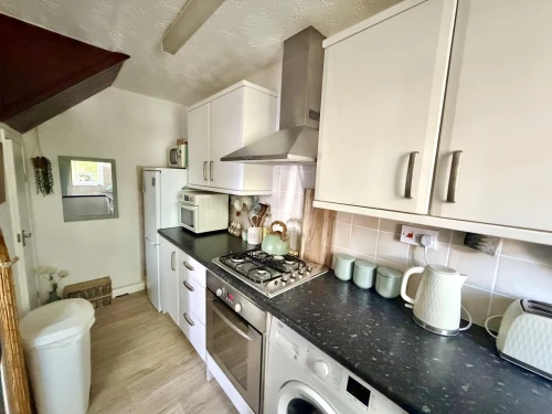 End Terraced House Main Photo