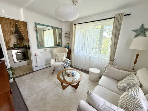 End Terraced House Main Photo