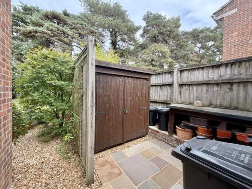 Semi-Detached House Main Photo