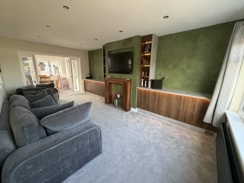 Semi-Detached House Photo 3