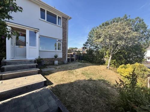 Semi-Detached House Main Photo