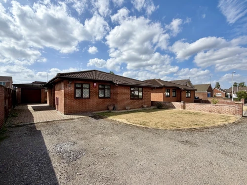 Detached Bungalow Main Photo