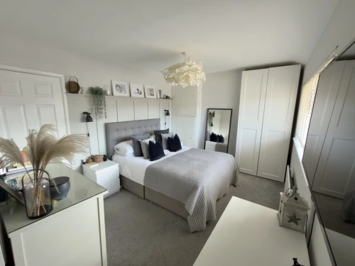 Semi-Detached House Main Photo