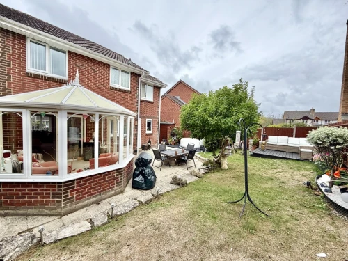 Detached House Main Photo