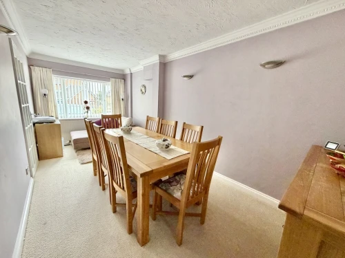 Detached House Main Photo
