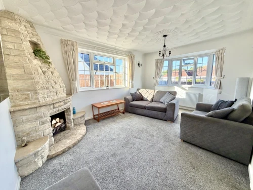 Chalet Bungalow Photo 2
