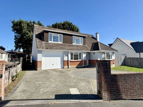 Chalet Bungalow Main Photo