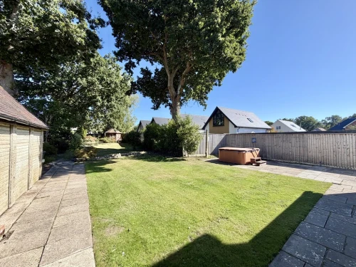Chalet Bungalow Main Photo
