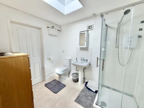 Detached House Main Photo