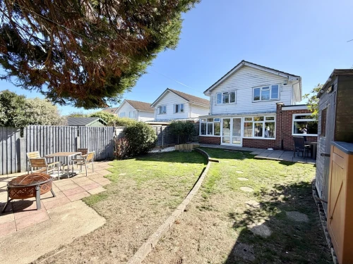 Detached House Main Photo
