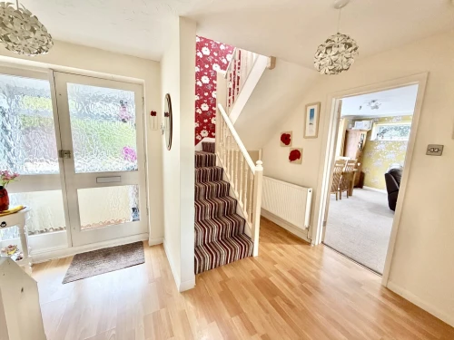 Detached House Main Photo