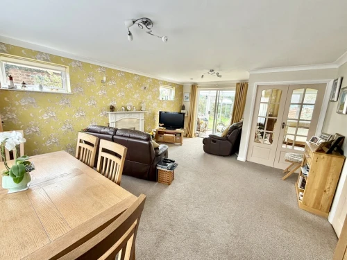 Detached House Main Photo