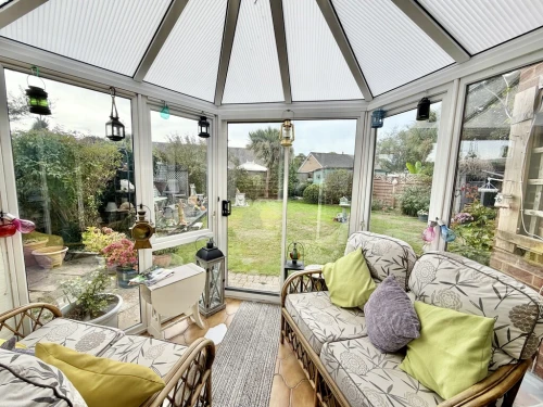 Detached House Main Photo
