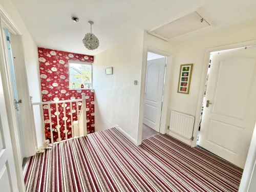 Detached House Main Photo