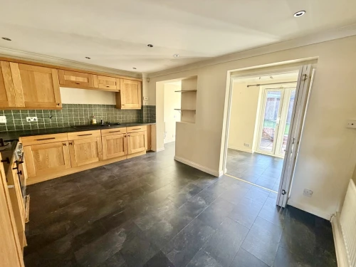 Mid Terraced House Main Photo